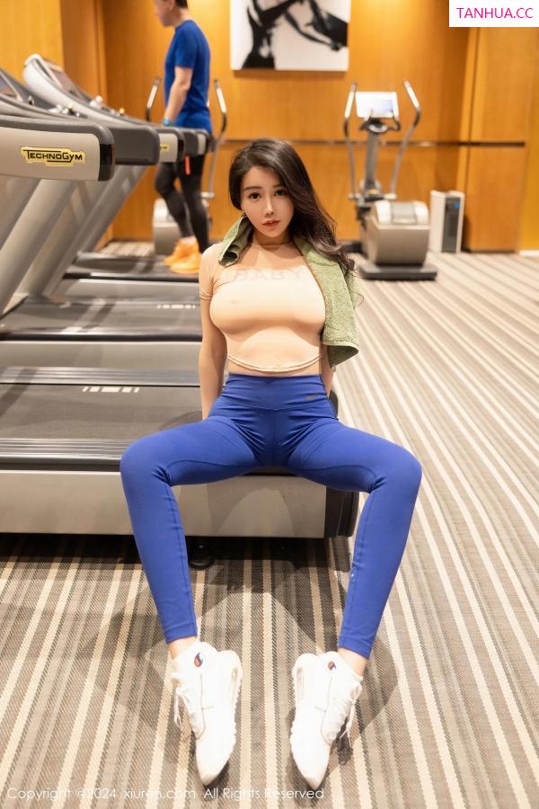   [XiuRen]高清写真图 2024.02.18 No.8100 李若汐 运动美腿第26张图片